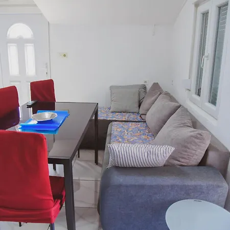 Bilice Darko Apartment *