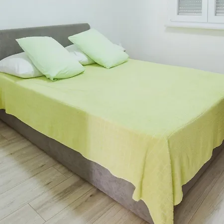 Bilice Darko Apartment *